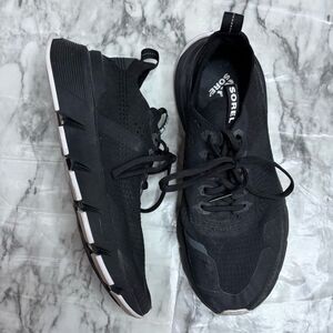 SOREL Kinetic Rush Ripstop City Sneakers Women's size 7 black shoes